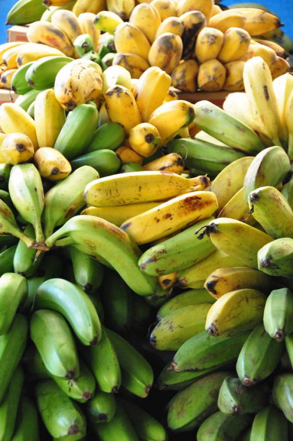 Frutas tropicais no mercado de Hilo, em Big Island, no Hawaii